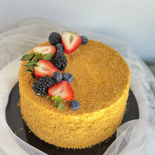 Load image into Gallery viewer, Honey cake
