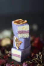 Load image into Gallery viewer, Mousse Mini Cakes Gift Box - minimepastry.com