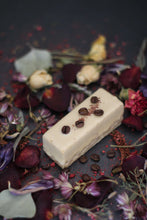 Load image into Gallery viewer, Mousse Mini Cakes Gift Box - minimepastry.com