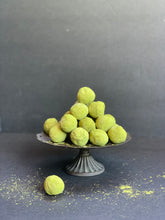 Load image into Gallery viewer, Truffle Gift Box - minimepastry.com