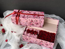 Load image into Gallery viewer, Floral & Macarons Box - minimepastry.com
