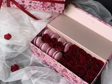 Load image into Gallery viewer, Floral & Macarons Box - minimepastry.com