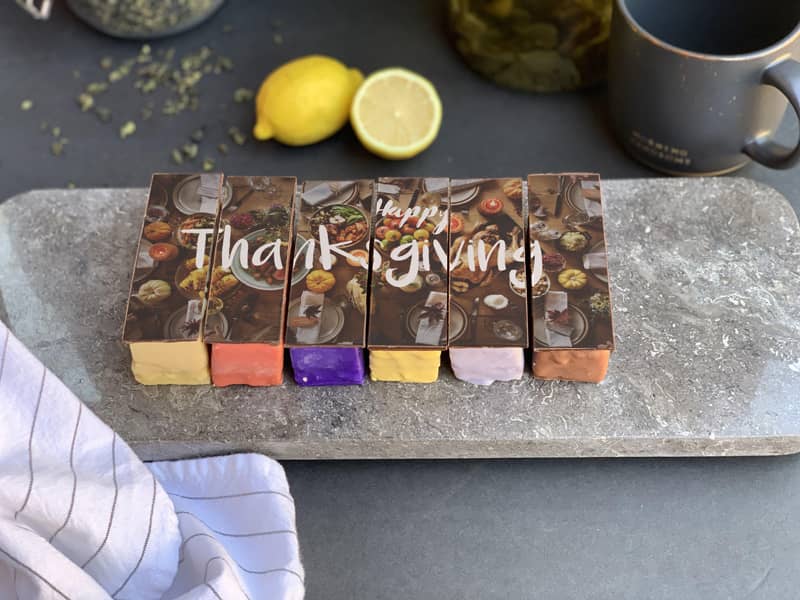 Thanksgiving Mini Cakes Gift Box